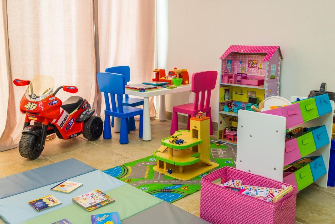 Apartments Milok เซโชเล ภายนอก รูปภาพ